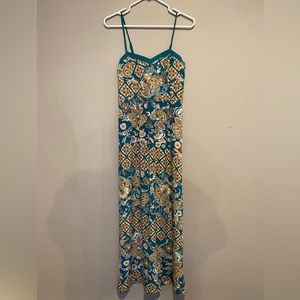 Xhilaration dress with pockets size M.
